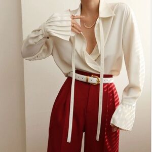NWT Pleated Cuff Collar Tied Button Shirt